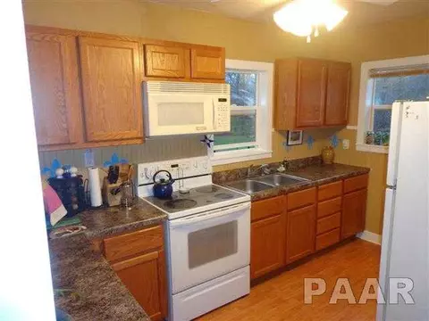 416 W Cruger Ave, Eureka, IL 61530 photo 6