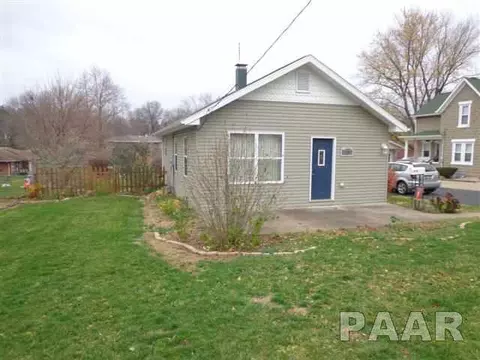 416 W Cruger Ave, Eureka, IL 61530 photo 2