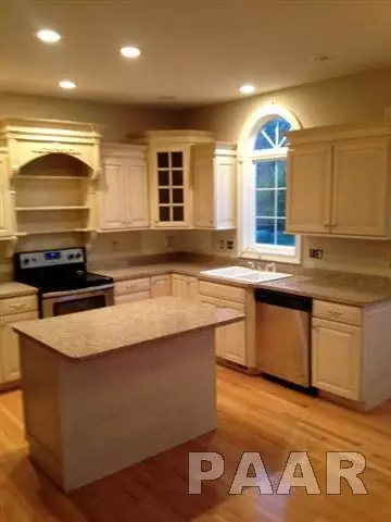 1 Stonehedges Ct, Bloomington, IL 61705 photo 24