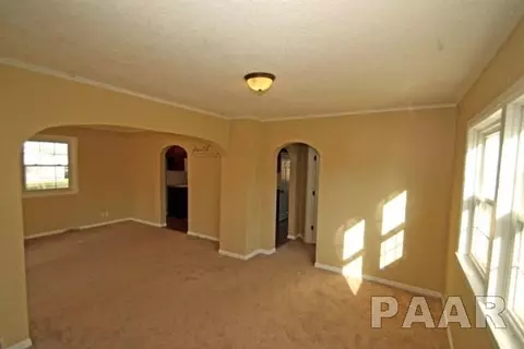 201 E Central St, Minier, IL 61759 photo 6