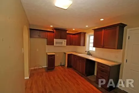201 E Central St, Minier, IL 61759 photo 9