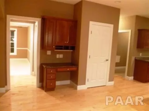 310 Windsor, Germantown Hills, IL 61548 photo 4