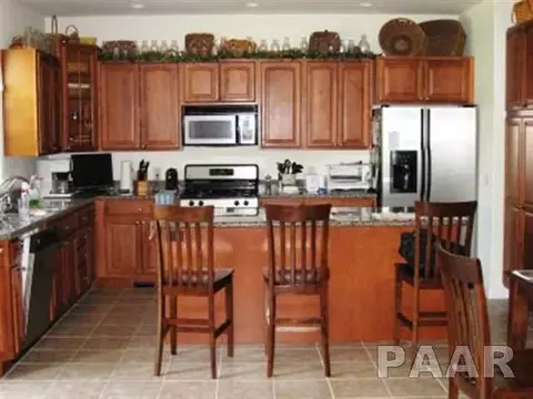 300 Westminster Rd, Germantown Hills, IL 61548 photo 3
