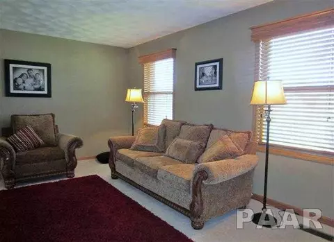 4832 S Lake Camelot Dr, Mapleton, IL 61547 photo 4