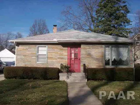 1018 E Washington St, Bloomington, IL 61701 photo 1