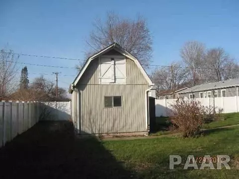 5602 E Captain Rd, Chillicothe, IL 61523 photo 6