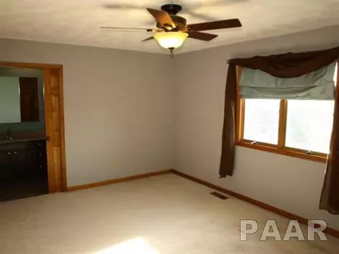 3326 E Cedar Point Dr, Chillicothe, IL 61523 photo 11