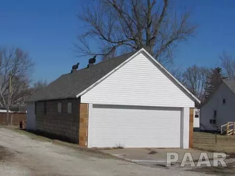 500 N Maple, Saint David, IL 61563 photo 3
