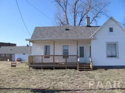 500 N Maple, Saint David, IL 61563 photo 2