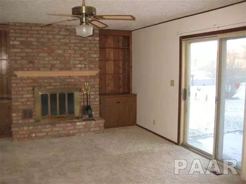 1103 Devonshire Rd, Washington, IL 61571 photo 12