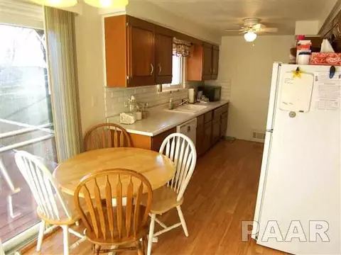 200 Devonshire, Washington, IL 61571 photo 5