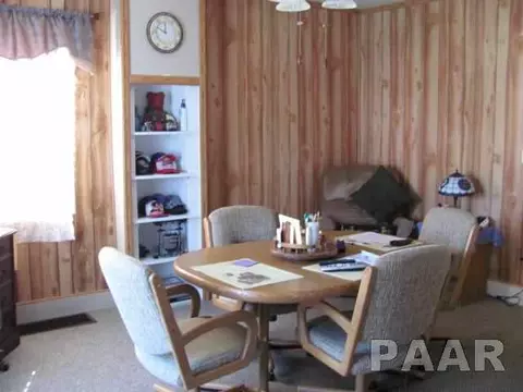 716 W Walnut, Canton, IL 61520 photo 10