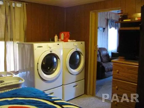 716 W Walnut, Canton, IL 61520 photo 16