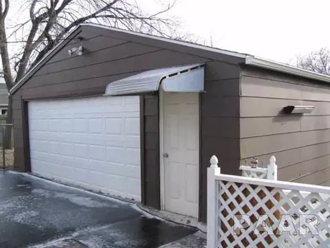 716 W Walnut, Canton, IL 61520 photo 3