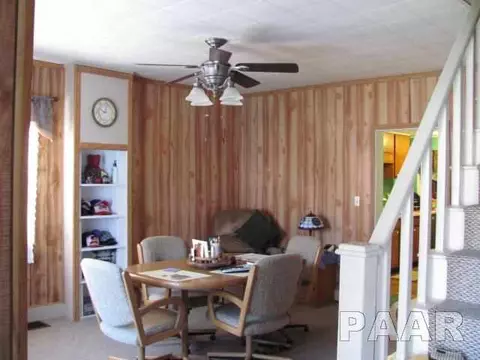 716 W Walnut, Canton, IL 61520 photo 9