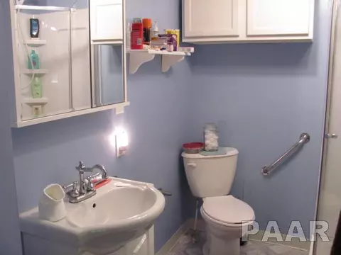 716 W Walnut, Canton, IL 61520 photo 14