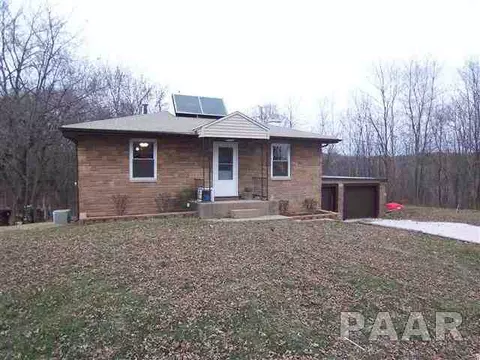 2111 E Cornell St, Peoria, IL 61614 photo 1