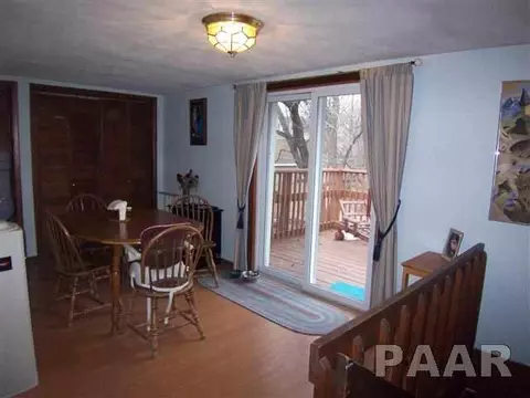 2111 E Cornell St, Peoria, IL 61614 photo 8