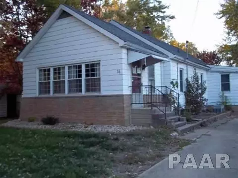 35 E Beech St, Canton, IL 61520 photo 1