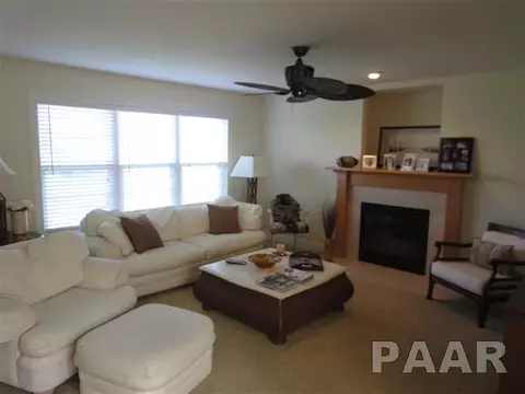 11504 N Dunmore Dr, Dunlap, IL 61525 photo 4