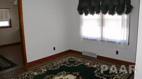 412 E 7th St, Delavan, IL 61734 photo 13