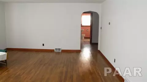 412 E 7th St, Delavan, IL 61734 photo 12