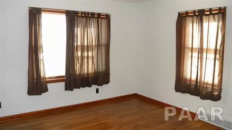 412 E 7th St, Delavan, IL 61734 photo 7