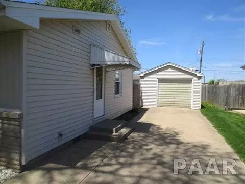 313 E Polk St, Morton, IL 61550 photo 3