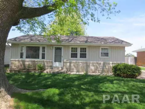 313 E Polk St, Morton, IL 61550 photo 2