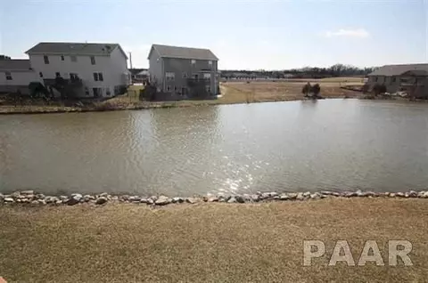 807 Stonebridge Dr, Metamora, IL 61548 photo 31
