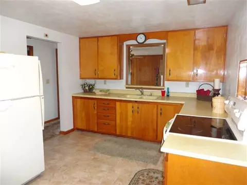 7232 Sky Ranch Rd, Manito, IL 61546 photo 3