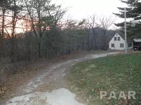 305 Murphy Ln, Metamora, IL 61548 photo 2