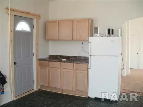 439 S 4th, Canton, IL 61520 photo 3