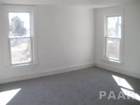439 S 4th, Canton, IL 61520 photo 11
