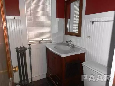 603 E 3rd, El Paso, IL 61738 photo 12