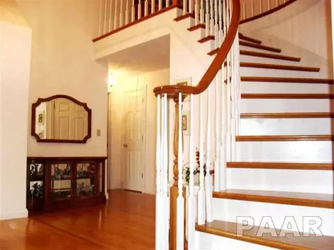 78 Forestview Rd, Morton, IL 61550 photo 2