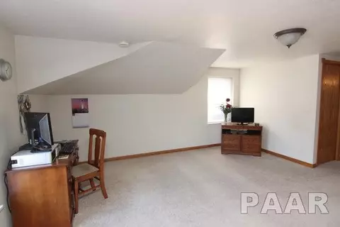 500 Parkview Dr, Washington, IL 61571 photo 13