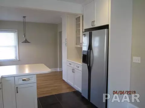 404 Callender, Eureka, IL 61530 photo 5