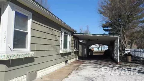 437 N 10th, Canton, IL 61520 photo 3
