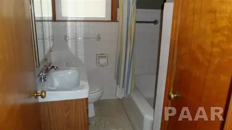 437 N 10th, Canton, IL 61520 photo 20
