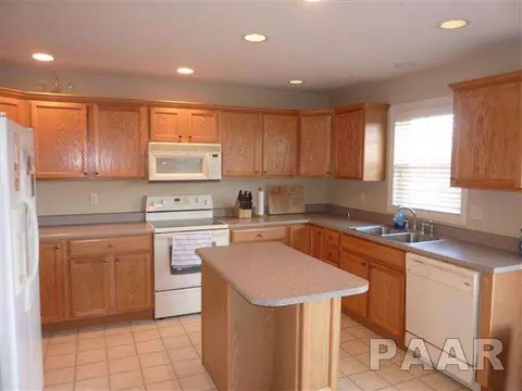 11034 Crestpointe, Dunlap, IL 61525 photo 8