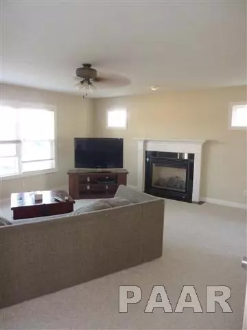 11034 Crestpointe, Dunlap, IL 61525 photo 5