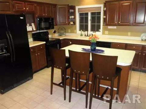 14 Jasper Ct, Morton, IL 61550 photo 3