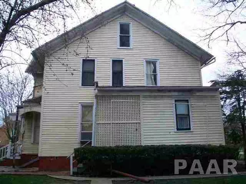 125 N 3rd, Canton, IL 61520 photo 5