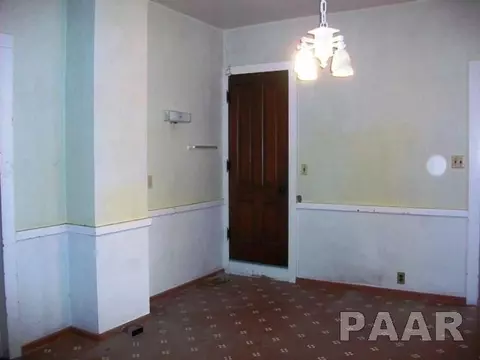 125 N 3rd, Canton, IL 61520 photo 2