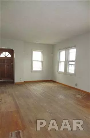 306 E 7th St, Glasford, IL 61533 photo 3