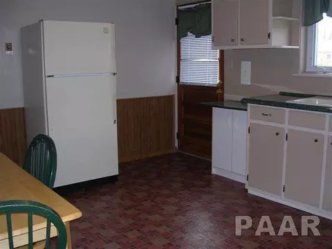 25 N Park, Canton, IL 61520 photo 15
