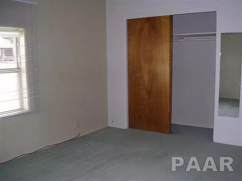 25 N Park, Canton, IL 61520 photo 13