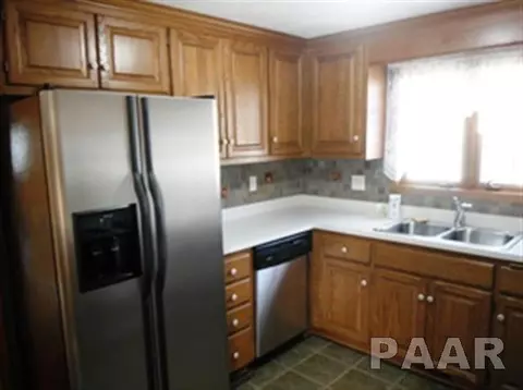 520 E Madison St, Morton, IL 61550 photo 6