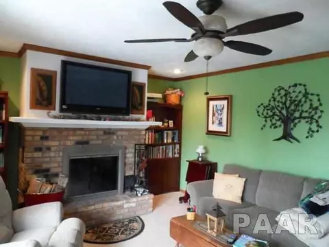 1204 Hampton, Washington, IL 61571 photo 8